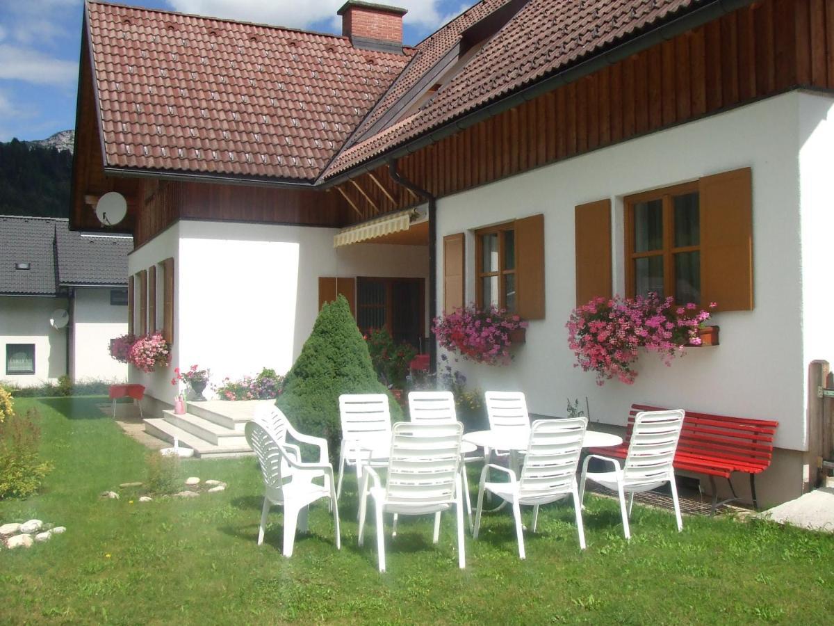 Appartement Poelzl Oeblarn Region Schladming Dachstein Oblarn Bagian luar foto