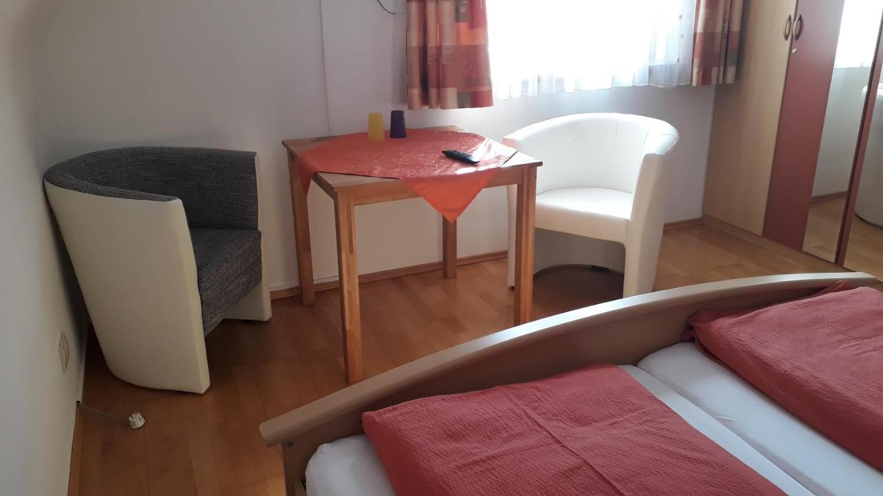 Appartement Poelzl Oeblarn Region Schladming Dachstein Oblarn Bagian luar foto