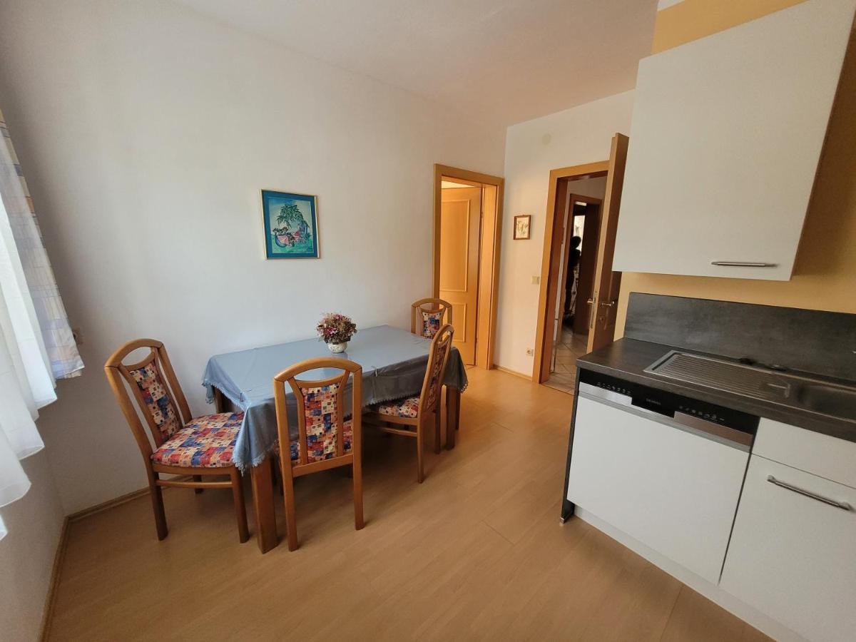 Appartement Poelzl Oeblarn Region Schladming Dachstein Oblarn Bagian luar foto